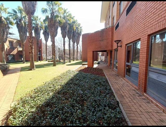 BUSINESS PROPERTY TO RENT IN WELTEVREDEN PARK
